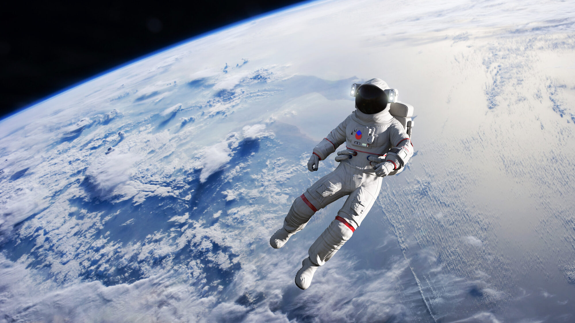 Por qué los astronautas vuelven del espacio más altos - Infobae